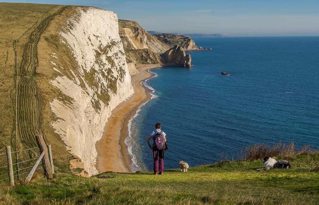 Отель Durdlee Door, D27, Main Rd, West Lulworth, Wareham Bh20 5Pu Экстерьер фото